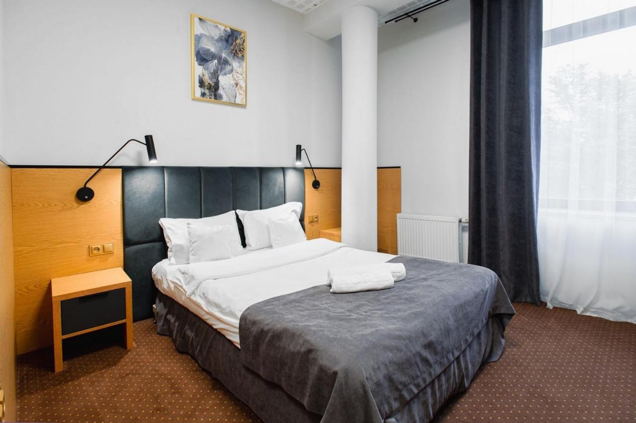 Hotel Poniatowski 라돔 외부 사진