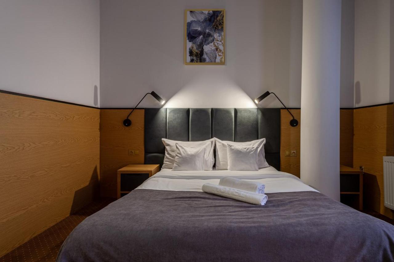 Hotel Poniatowski 라돔 외부 사진